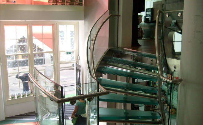 2-heineken-staircase-holland